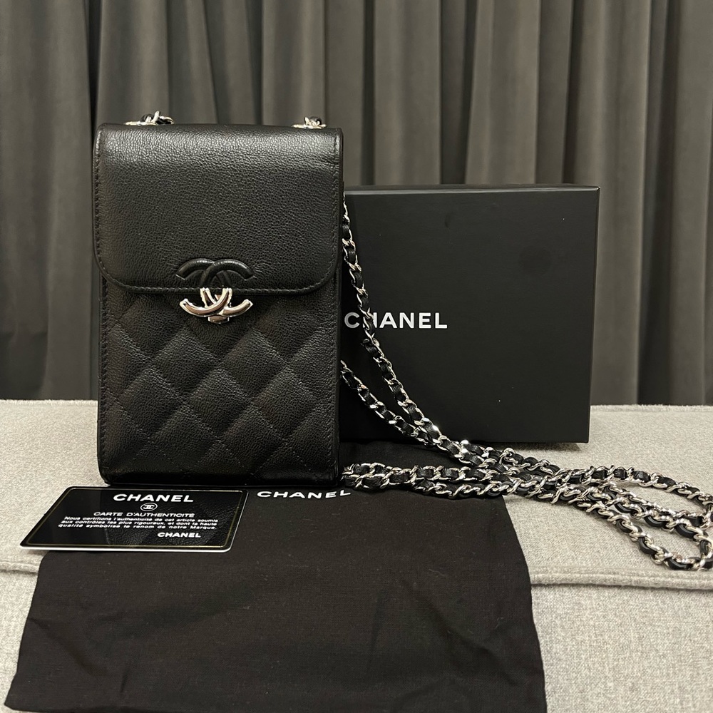 Chanel Caviar Quilted Classic Shoulder Bag